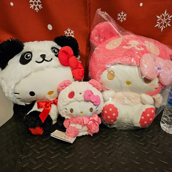 Hello Kitty Bundle, Panda Style - Picture 1 of 2